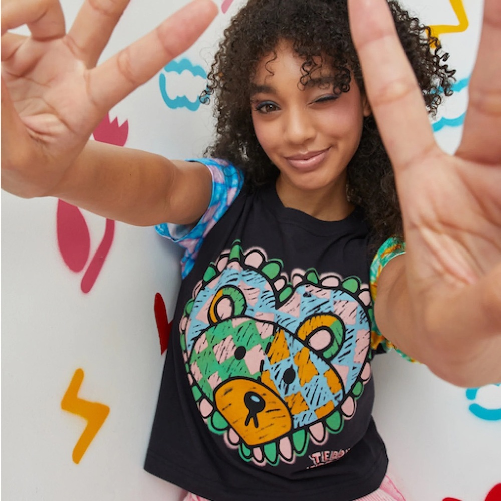 Teddy Fresh Black Crop T-Shirt